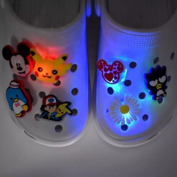 New Ash & Pikachu Jibbitz Light Up Croc Charms - Picture 2 of 2